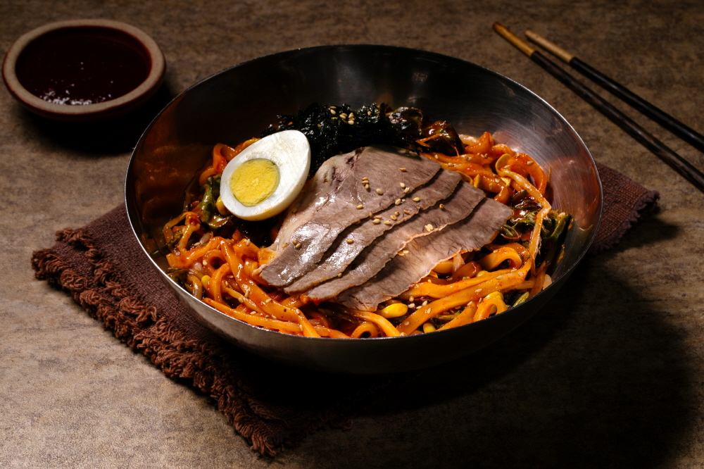 1000수육비빔국수_이미지.jpg